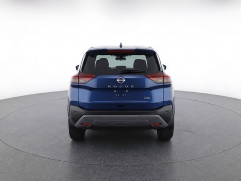 Used 2025 Nissan Rogue SV AWD/4WD image 7