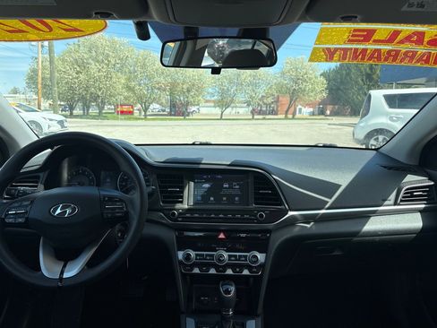 Used 2020 Hyundai Elantra SEL w/ Cargo Package (C1) image 13