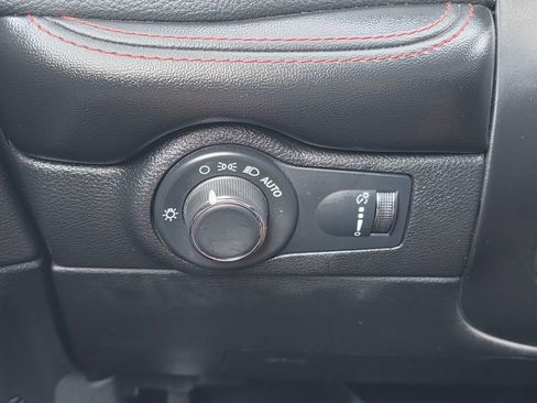 Certified 2024 Dodge Durango GT image 30