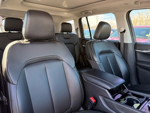 Used 2023 Jeep Grand Cherokee 4WD 4xe image 45