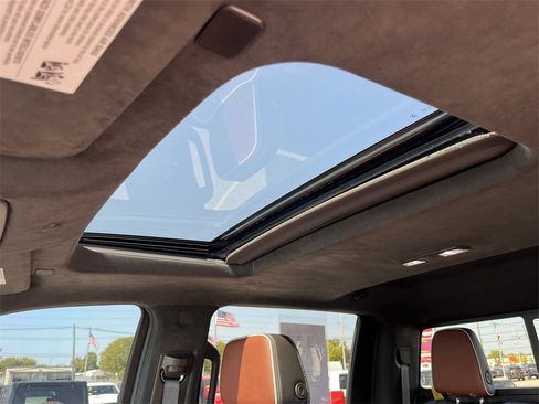 Used 2024 GMC Sierra 3500 Denali Ultimate image 42