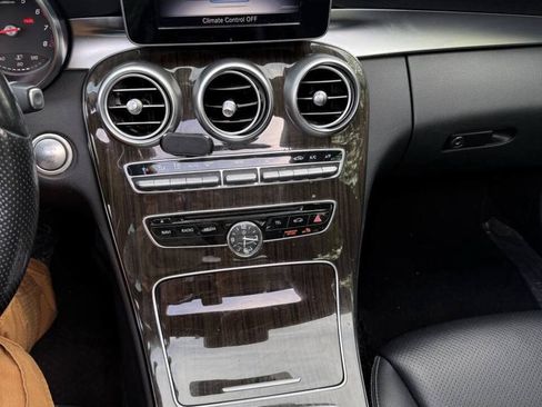 Used 2017 Mercedes-Benz C 300 4MATIC Sedan image 10