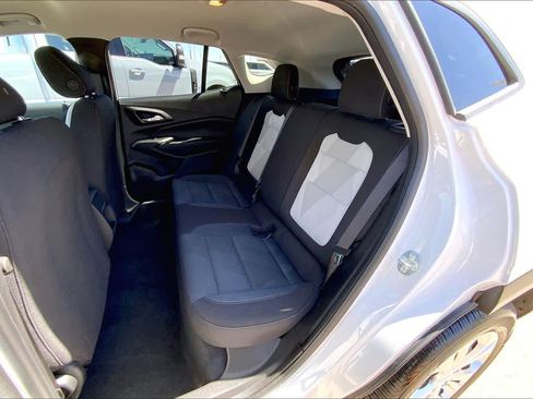 Used 2025 Chevrolet Trax LS image 21