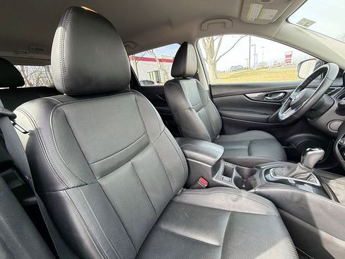 Used 2018 Nissan Rogue SL AWD/4WD image 17