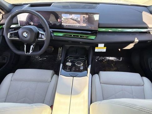 Used 2026 BMW 530i w/ M Sport Package RWD image 15