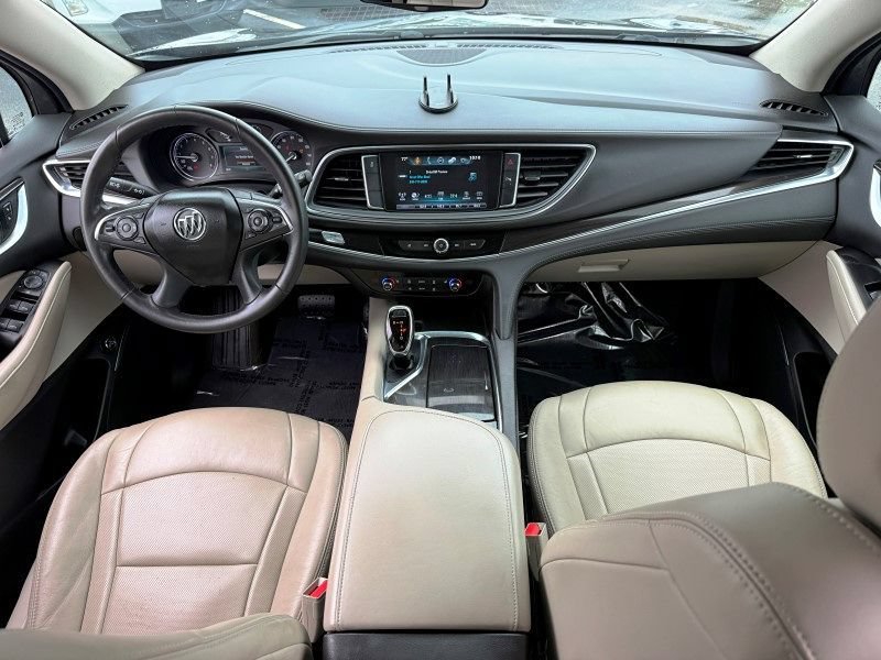 Used 2019 Buick Enclave Essence FWD image 19