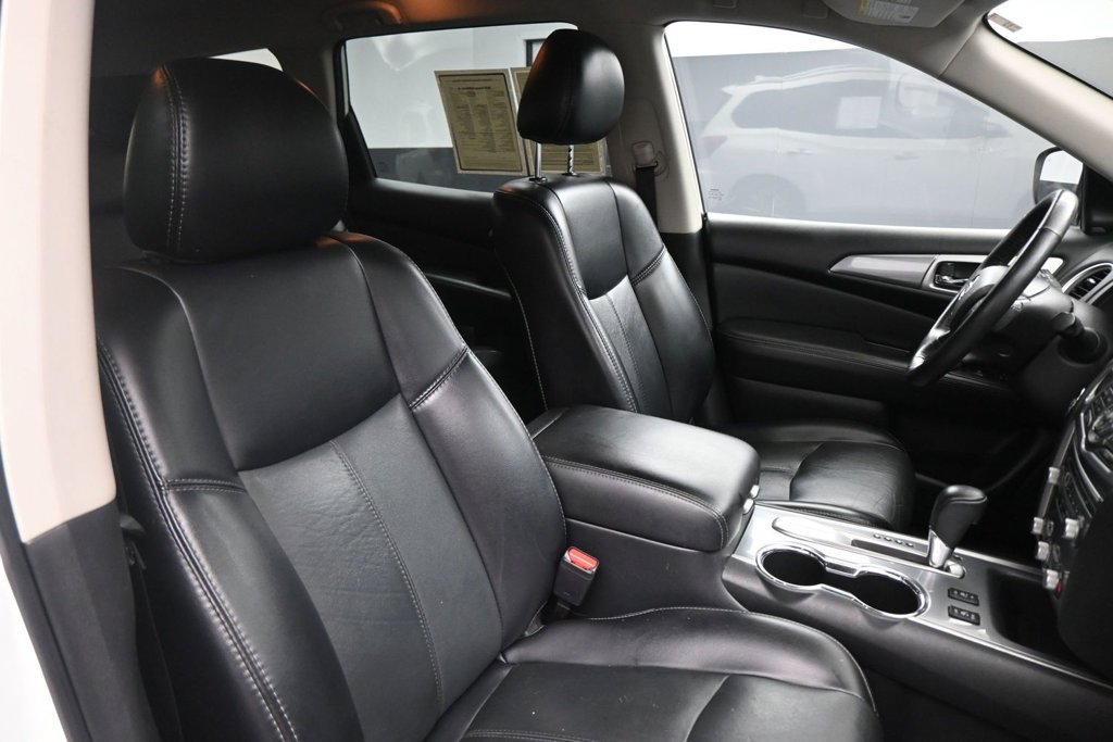 Used 2020 Nissan Pathfinder SL FWD image 20