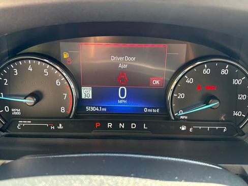Used 2023 Ford Explorer XLT w/ Equipment Group 202A AWD/4WD image 32