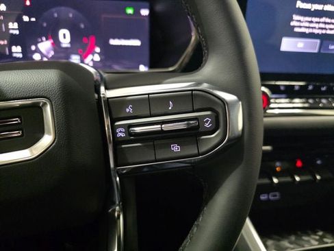 New 2025 GMC Canyon Elevation w/ Convenience Package image 16