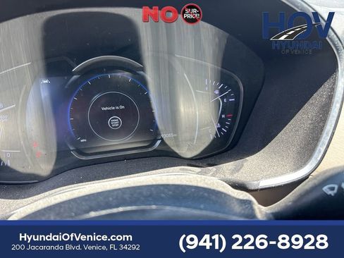 Used 2019 Hyundai Santa Fe Limited AWD/4WD image 4