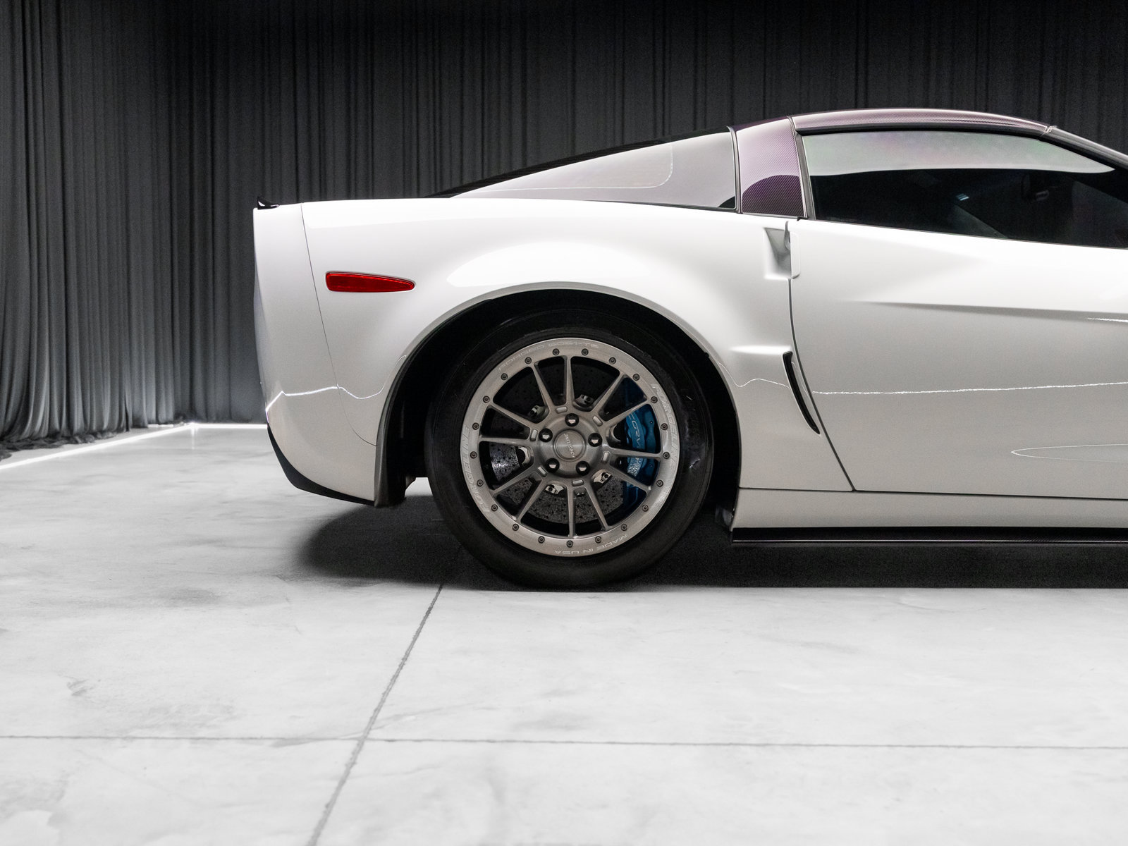 Used 2013 Chevrolet Corvette ZR1 w/ 3ZR Preferred Equipment Group RWD image 29
