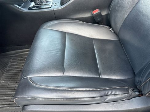 Used 2019 Toyota Highlander XLE image 9