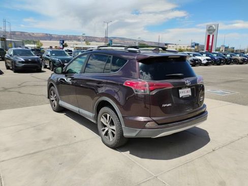 Used 2016 Toyota RAV4 XLE AWD/4WD image 7