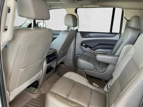 Used 2017 Chevrolet Suburban Premier AWD/4WD image 10