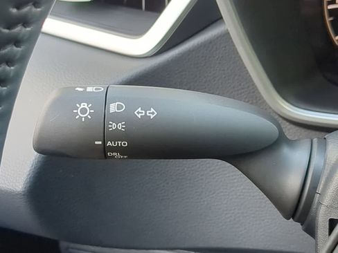 Used 2025 Toyota Corolla SE image 26