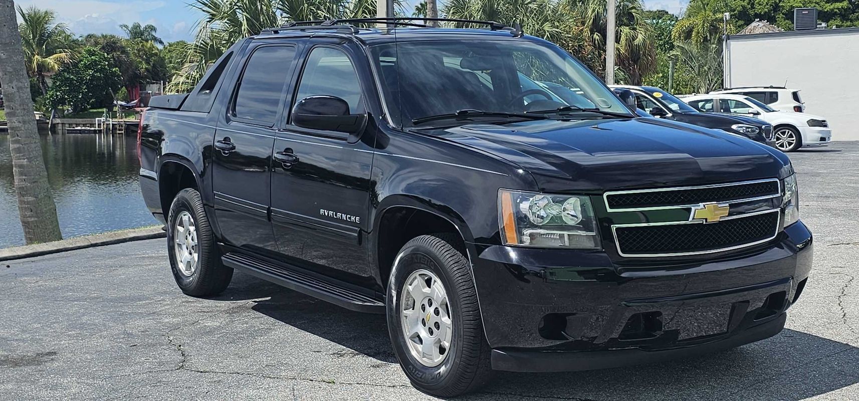 Used 2012 Chevrolet Avalanche LS RWD image 8