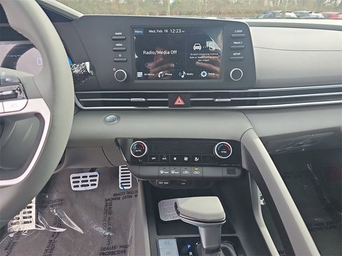 New 2026 Hyundai Elantra Sport image 21