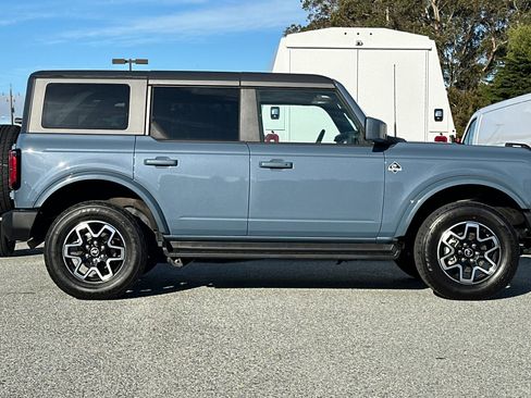 Used 2025 Ford Bronco Outer Banks image 6