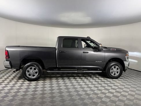 Certified 2025 RAM 2500 Big Horn AWD/4WD image 7