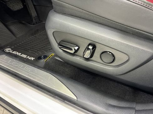Certified 2024 Lexus NX 250 FWD image 17