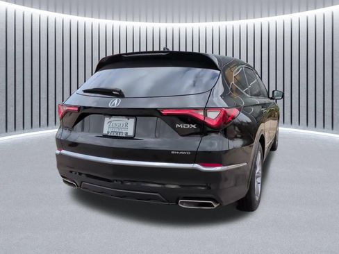Used 2023 Acura MDX SH-AWD image 8