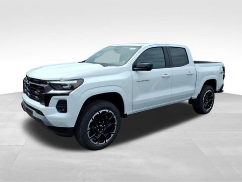 New 2026 Chevrolet Colorado Z71 w/ Technology Package AWD/4WD image 4