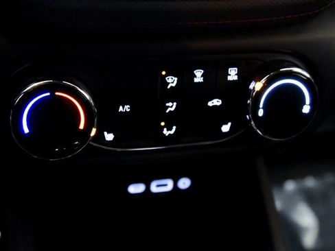 Used 2021 Chevrolet TrailBlazer RS FWD image 20