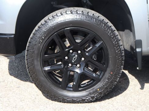 Used 2024 Chevrolet Silverado 1500 LT Trail Boss w/ LT Trail Boss Premium Package AWD/4WD image 44