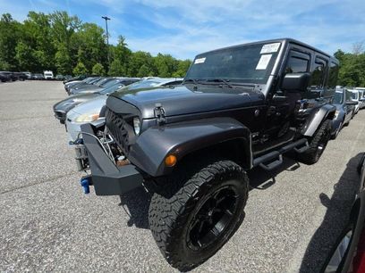 Used 2017 Jeep Wrangler Unlimited Sahara w/ Connectivity Group