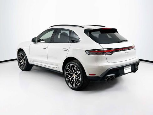 New 2026 Porsche Macan AWD/4WD image 3