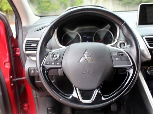 Used 2020 Mitsubishi Eclipse Cross image 16