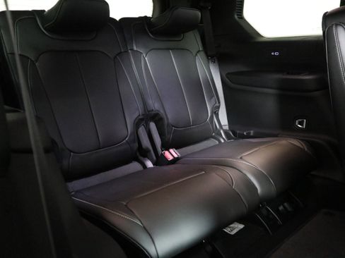 New 2025 Jeep Grand Cherokee L Limited AWD/4WD image 23