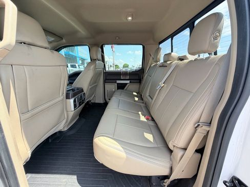 Used 2018 Ford F150 Lariat w/ Equipment Group 502A Luxury AWD/4WD image 28