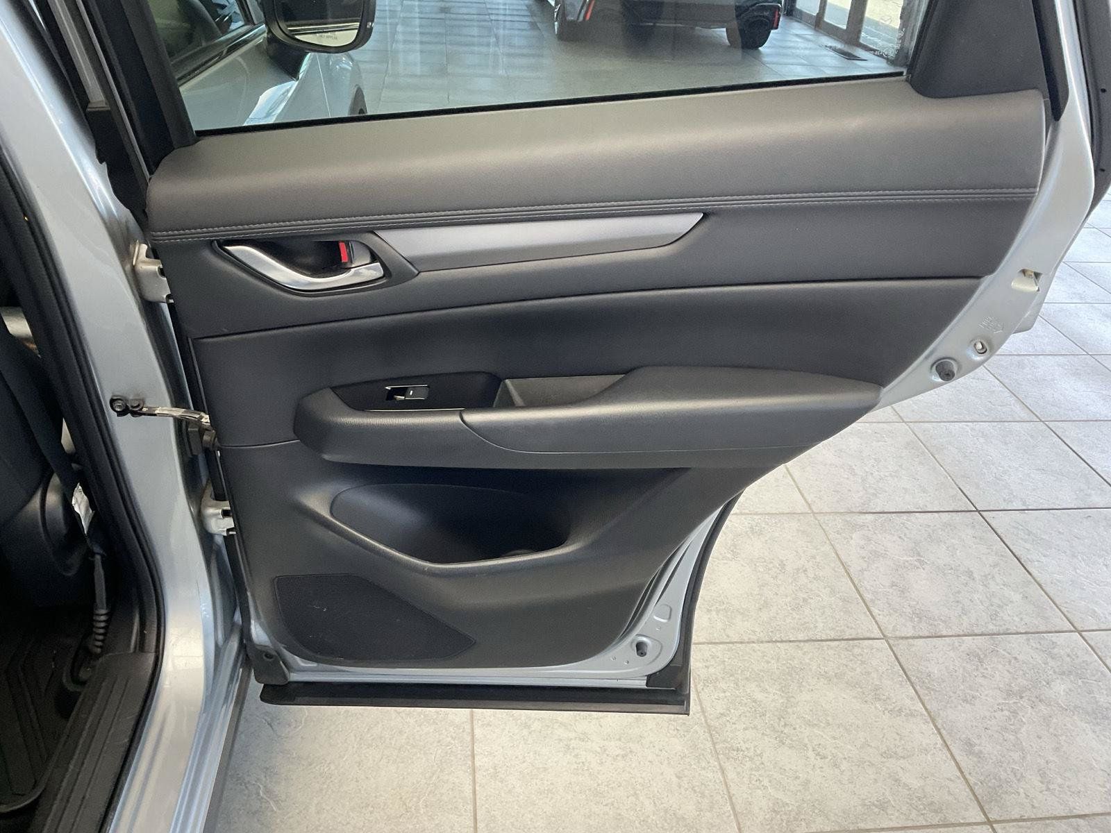 Used 2018 MAZDA CX-5 Touring w/ Preferred Equipment Package AWD/4WD image 15