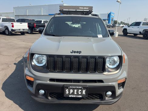 Used 2022 Jeep Renegade Altitude w/ Convenience Group AWD/4WD image 25