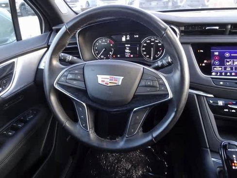 Used 2023 Cadillac XT5 Premium Luxury image 14