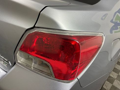 Used 2014 Subaru Impreza 2.0i Limited w/ Popular Package #2 AWD/4WD image 32