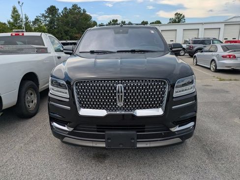 Used 2018 Lincoln Navigator Reserve w/ Technology Package AWD/4WD image 5