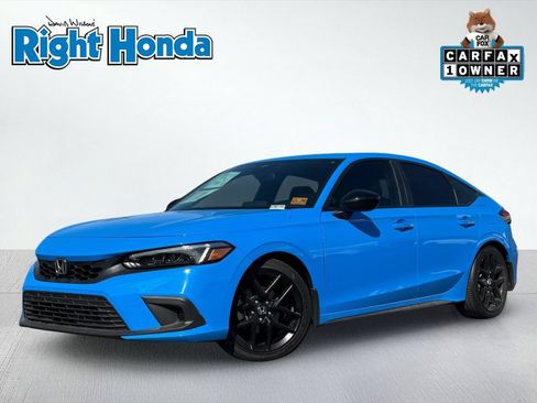 Used 2024 Honda Civic Sport image 1