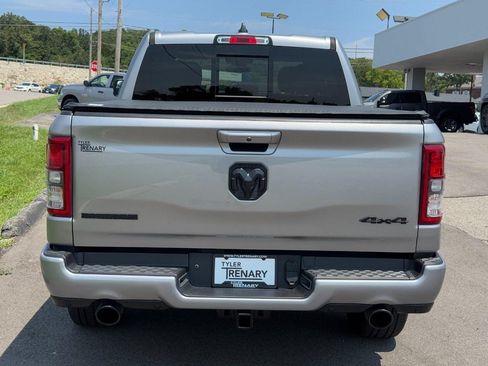 Used 2021 RAM 1500 4x4 Crew Cab image 5