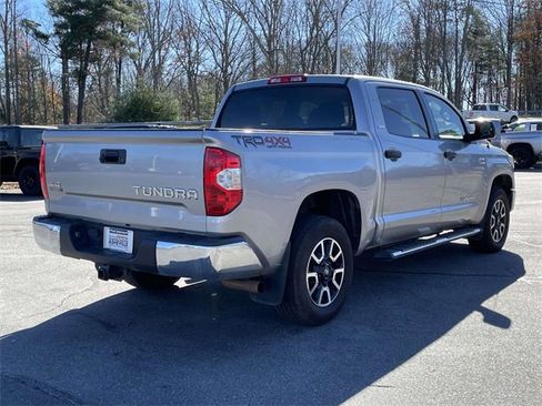Used 2018 Toyota Tundra SR5 w/ SR5 Upgrade Package image 5