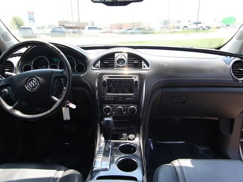 Used 2017 Buick Enclave Leather AWD/4WD image 38