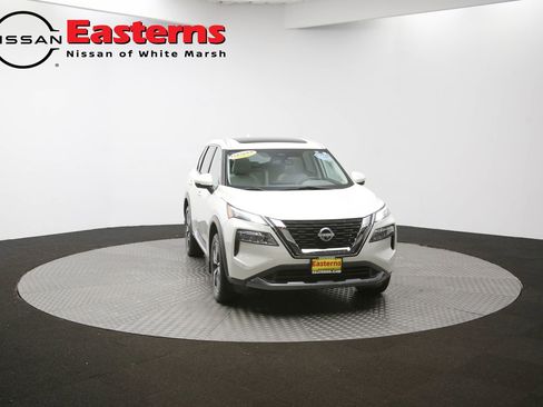 Used 2023 Nissan Rogue SL w/ SL Premium Package image 73