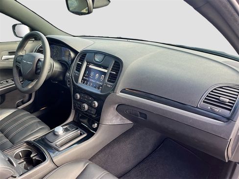 Used 2023 Chrysler 300 S image 30
