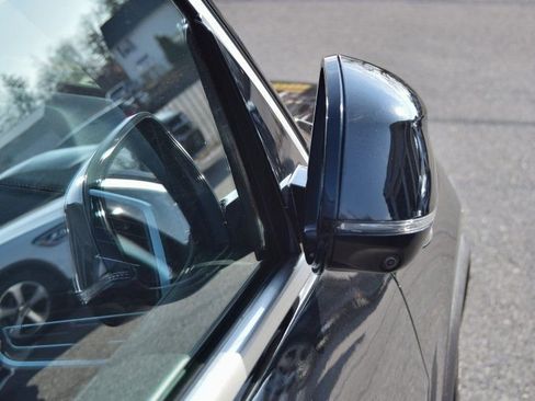 Used 2023 BMW X5 xDrive40i w/ Premium Package image 9