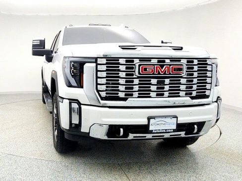 Used 2024 GMC Sierra 2500 Denali w/ Denali Reserve Package image 2