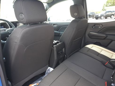 New 2025 GMC Canyon Elevation image 8