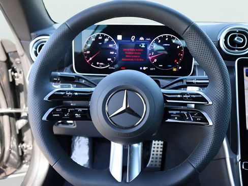 Used 2024 Mercedes-Benz CLE 450 4MATIC Cabriolet image 33