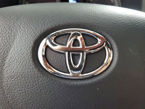 Used 2023 Toyota Tacoma TRD Off-Road image 21