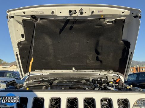 Used 2022 Jeep Wrangler Unlimited Rubicon 4xe w/ Cold Weather Group image 11